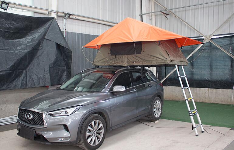 ROOFTOP TENTS FOR A SUMMER OF ROAD TRIPS AND MEMORIES