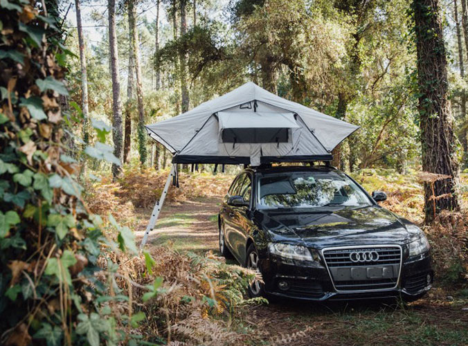 New Curved Car Roof Top Tent For Camping