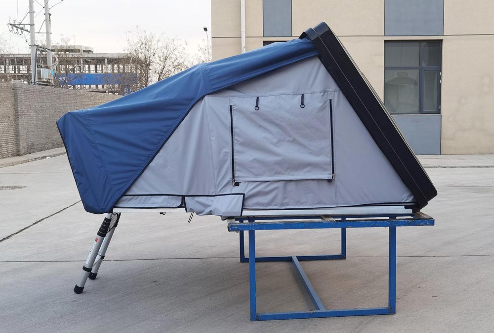 Customized 2500Mm 420D Fiberglass Reinforce Plastic 4 Person Largest Roof Top Tent Hard Shell Insulated