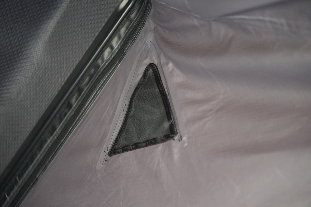 ABS600-160-S0001001 Customized OEM ABS Double Layer Four-season Canvas Rooftop Tents