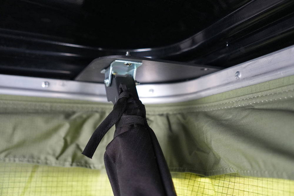 ABS320-130-S0001001 OEM ABS Rooftop Tents Off Road Camping 4X4 Car Roof Top Tent Camper Tents Camping Outdoor