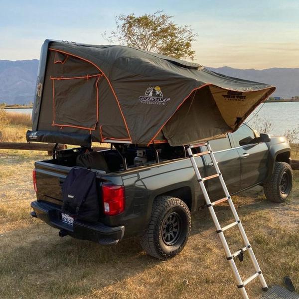 This tent allows a family of four to sleep comfortably, and there are many windows to see our amazing wilderness. After the ultra-comfortable mattress is opened, there is a lot of space in the tent, allowing you to sleep peacefully all night.