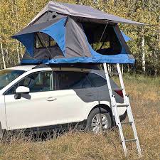 Imagine driving to the perfect view, parking the car, and then setting up a camp in just a few minutes. No need to find a rock-free and flat place, no ground tarp, no need to put piles.