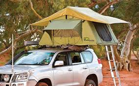 The ultimate tourist roof tent. The unique zipper sunroof can be used for stargazing and enhanced airflow, and its low-profile compression design helps vehicle handling while reducing drag. Incredibly durable and designed for adventure.